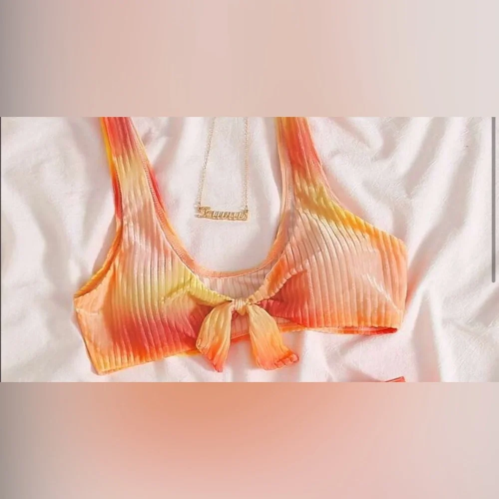 SHEIN Velvet Ombré Bikini Top Twist Tie Front Tie Dye Sunset Sunrise Medium